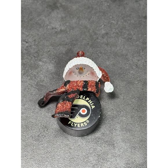 Philadelphia Flyers Collectible Ornament NHL Hockey Puck & Snowman - Picture 4 of 4